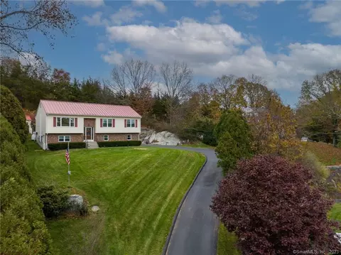 34 Tyler Ln, Norwich, CT 06360