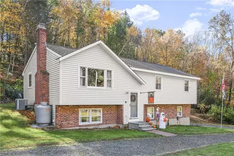 194 Lasky Rd, Beacon Falls, CT 06403