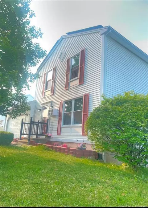 21 Oriole Way, Meriden, CT 06451