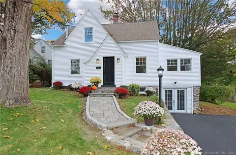 36 Middlebury Ter, Middlebury, CT 06762