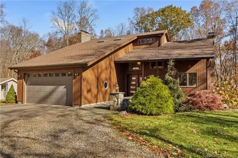 846 Grant Hill Rd, Coventry, CT 06238