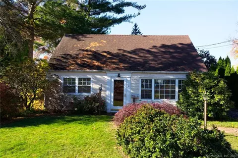 49 Wrights Ln, Glastonbury, CT 06033