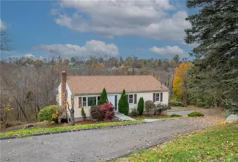20 Ox Dr, Brookfield, CT 06804