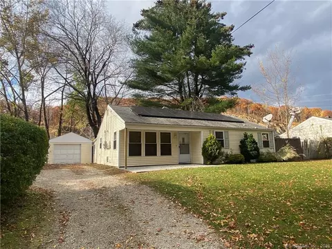 277 Sheffield St, Waterbury, CT 06704