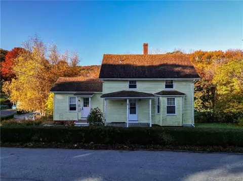 181 Palmer St Ext, Norwich, CT 06360