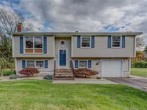 130 Anne Rd, Southington, CT 06479
