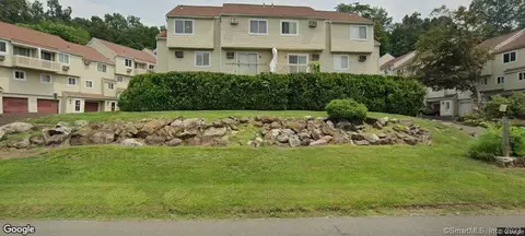 104 Coalpit Hill Rd #B2, Danbury, CT 06810