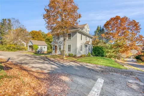 40 Warren Way, Watertown, CT 06795