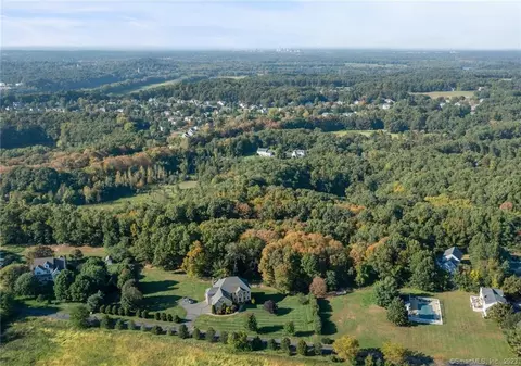 203 Main St, Glastonbury, CT 06073