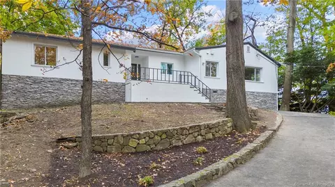 9 Dock Rd, Norwalk, CT 06854