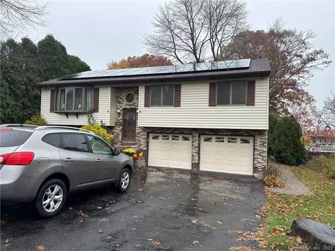 954 Bunker Hill Ave, Waterbury, CT 06708