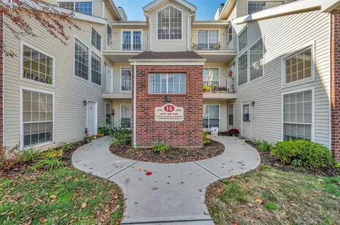 276 Carriage Crossing Ln #276, Middletown, CT 06457