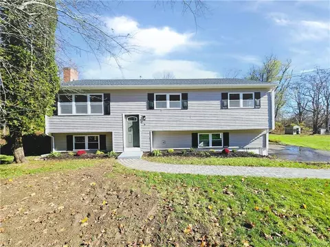 5 Fox Tail Ln, Brookfield, CT 06804