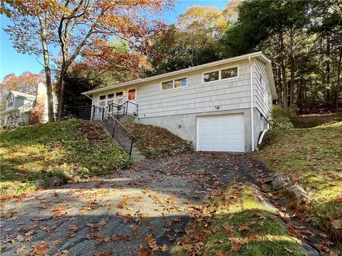 89 Grant Ave, Stafford Springs, CT 06076