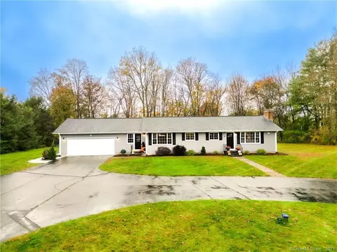 8 Berr Ave, Ellington, CT 06029