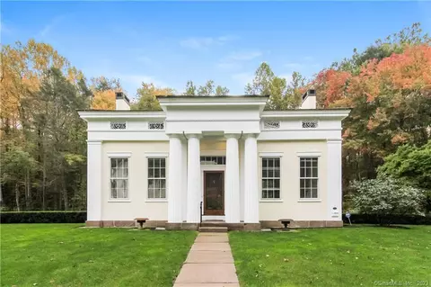 43 Liberty St, Chester, CT 06412