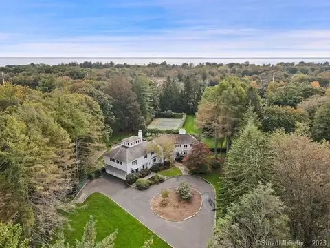 318 Greens Farms Rd, Westport, CT 06880