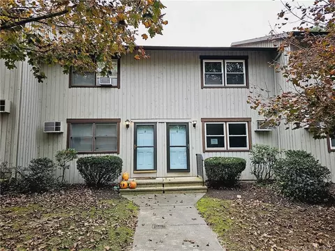 268 Divinity St #1-6, Bristol, CT 06010