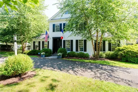 57 Brushy Ridge Rd, New Canaan, CT 06840
