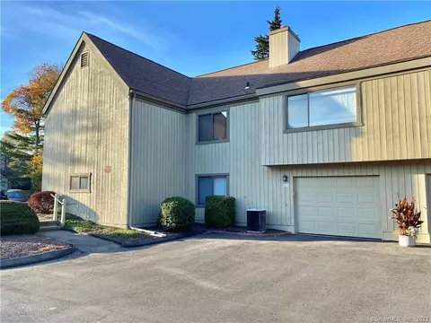 442 Hammerstone Ln #A, Stratford, CT 06614