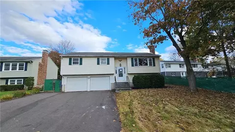 50 Old Brickyard Ln, Berlin, CT 06037