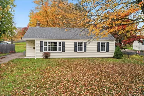 134 Hills St, East Hartford, CT 06118