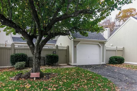 12 Sylvan Rdg #12, Rockfall, CT 06481