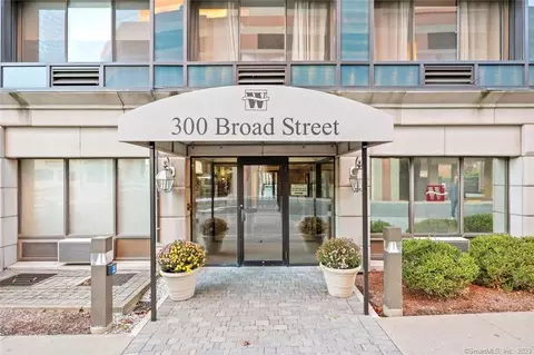 300 Broad St #203, Stamford, CT 06901