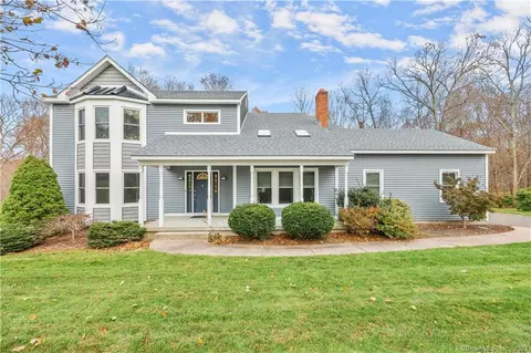 89 Jenny Clf, Manchester, CT 06040