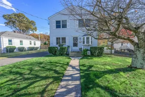 154 Jones St, West Haven, CT 06516