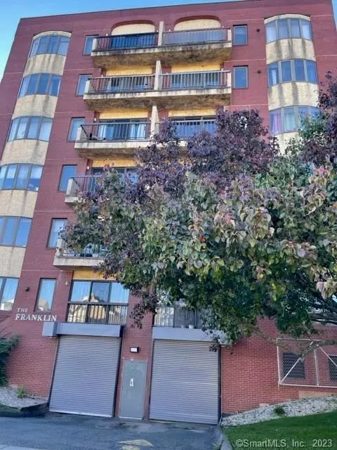 213 Franklin Ave #103, Hartford, CT 06114