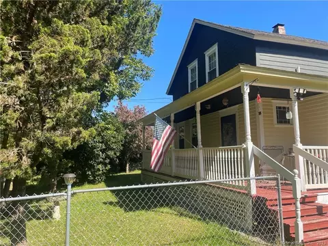 62 Bishop Crossing Rd, Plainfield, CT 06374