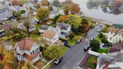 8 Burwell St, Norwalk, CT 06854