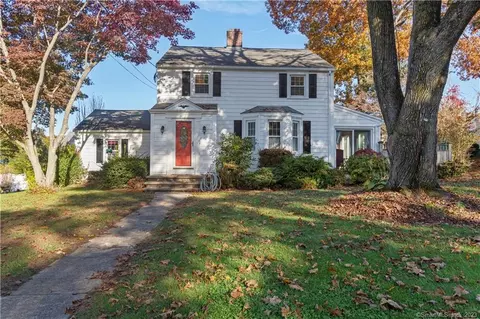 104 Lawlor Ter, Stratford, CT 06614
