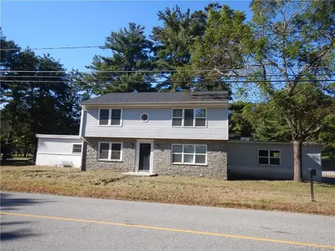 111 Day St, Brooklyn, CT 06234