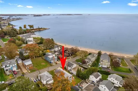 10 2nd Ave, Branford, CT 06405