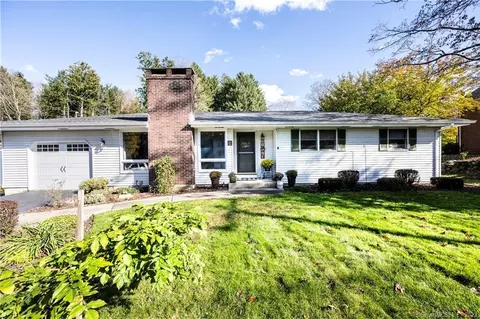 38 Smith St, Middletown, CT 06457