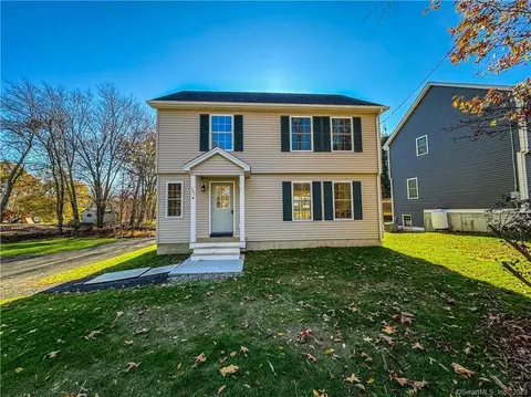 121 Whalehead Rd #A, Gales Ferry, CT 06335