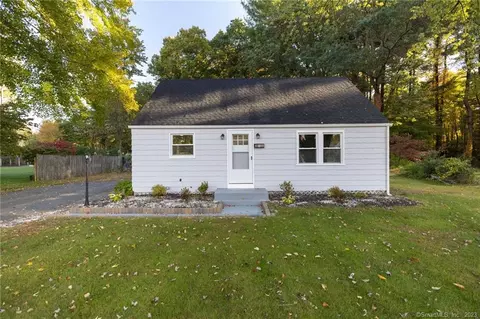 9 Arthur Ave, Enfield, CT 06082