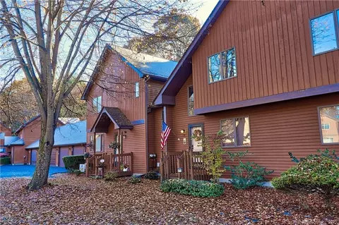105 Maple Ave #14, Vernon, CT 06066