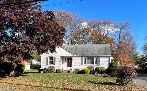 124 Wolfpit Ave, Norwalk, CT 06851