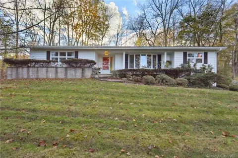 39 Fairmount Dr, Danbury, CT 06811
