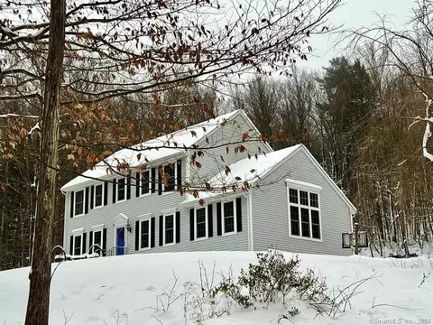 123 Skinner Rd, Winchester, CT 06098