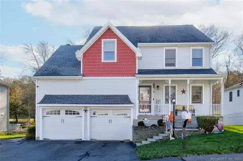 39 Regency Hl, Waterbury, CT 06708