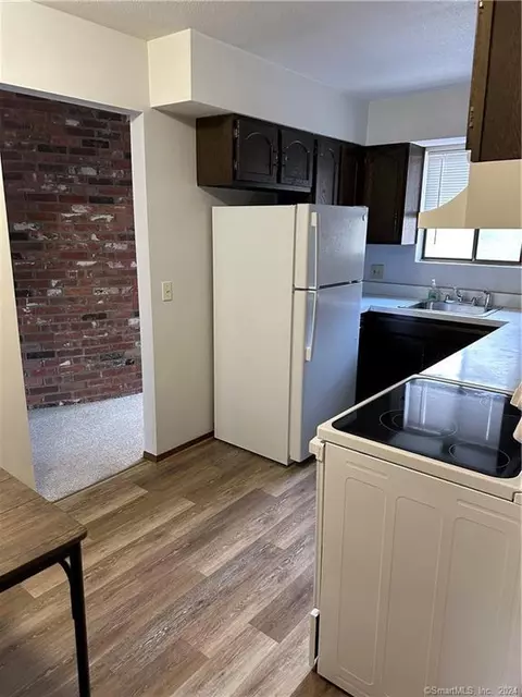 4 Murphys Ln #4, Shelton, CT 06484
