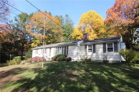 157 Walnut Tree Hill Rd, Shelton, CT 06484