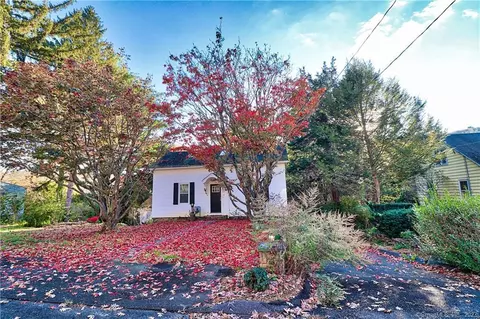 131 Litchfield St, Thomaston, CT 06787