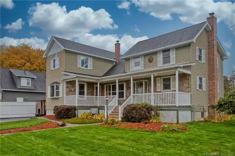46 Joy St, Chicopee, MA 01013