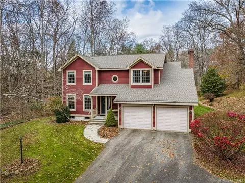 137 Summit Rd, Mansfield, CT 06268