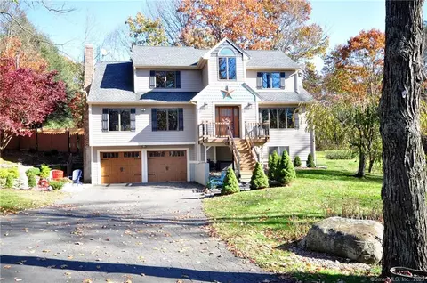 492 E Hartland Rd, Barkhamsted, CT 06063